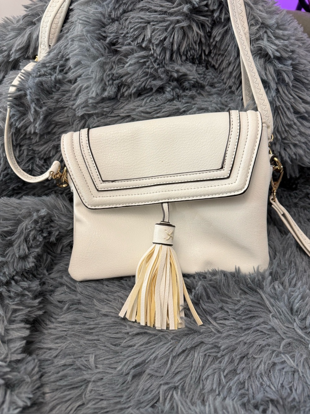 NWOT Boutique Boho Crossbody Bag/Wristlet White/Cream Roomy Detachable straps